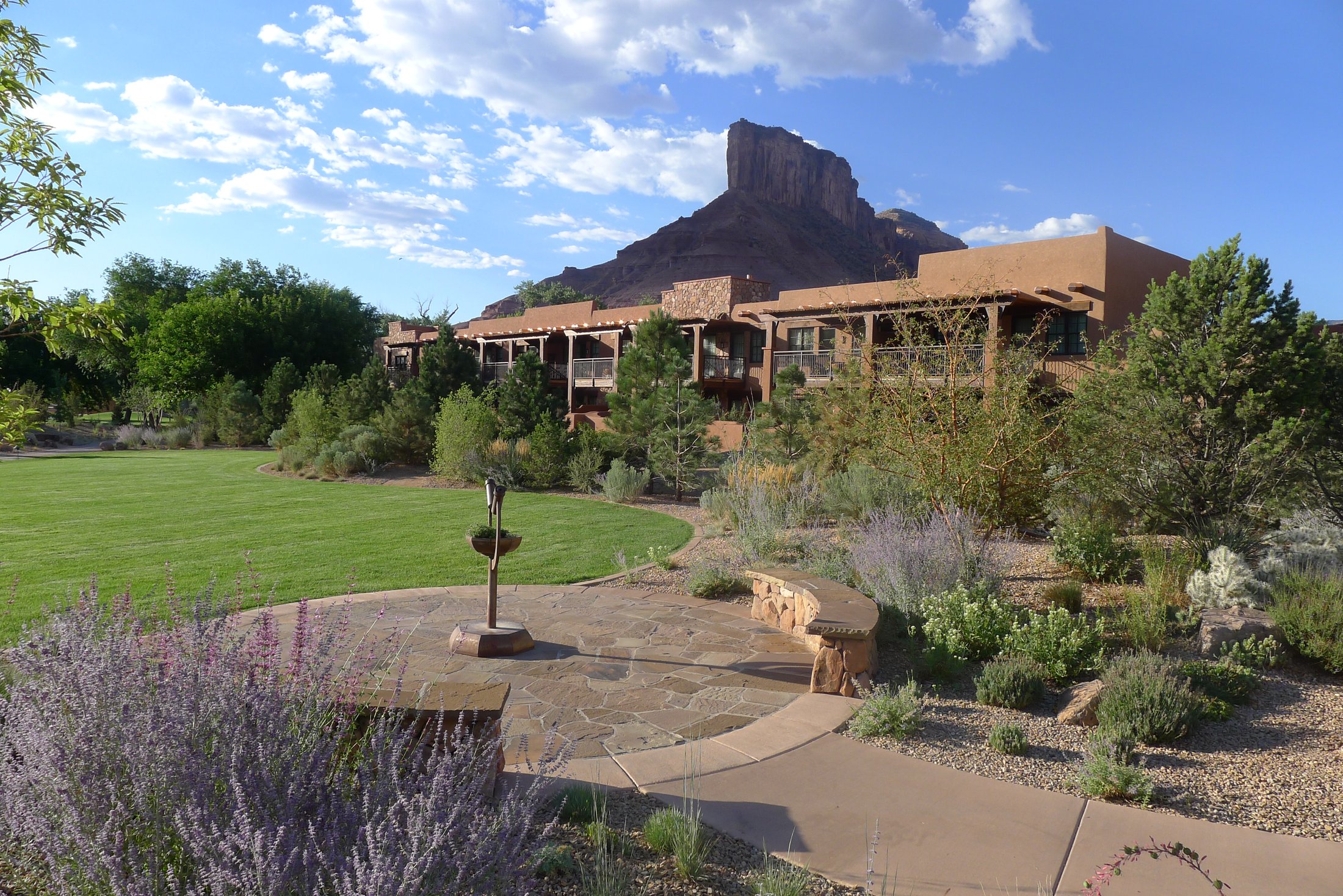 Gateway Canyons Resort grounds